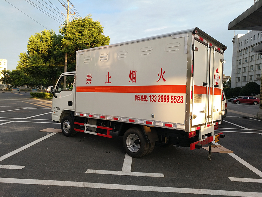整车5米易燃液体运输车选购指南与危险废物经营合规解析